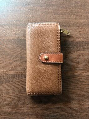 Fossil Tan Textured Leather Wallet Clutch